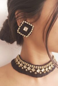 Black kundan choker with earrings