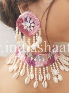 Multicolored tie dye cowrie shell necklace with earrings in bandhni style