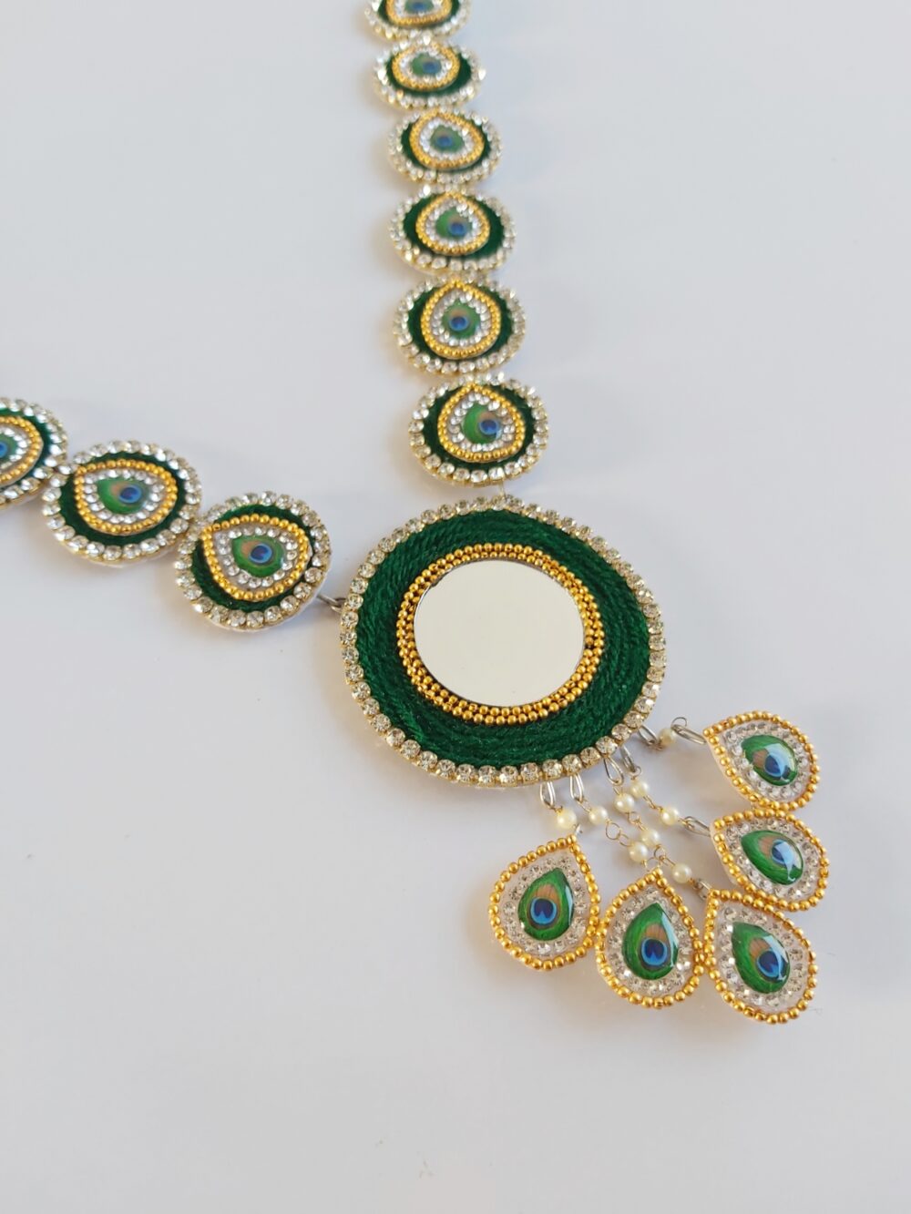 Morpankh jewellery set in green